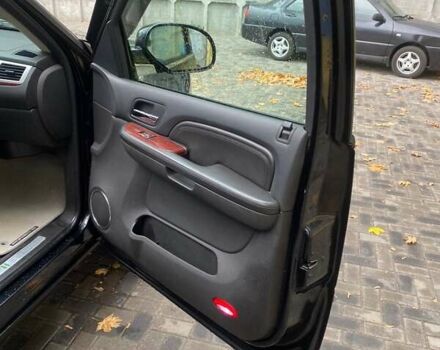 Кадиллак Эскалейд 2008 в Днепре (Днепропетровске) на Automoto.ua Черный Кадиллак Эскалейд, объемом двигателя 6 л и пробегом 154 тыс. км за 20000 $, фото 52 на Automoto.ua