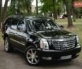 Чорний Каділак Ескалейд, об'ємом двигуна 6.2 л та пробігом 230 тис. км за 22999 $, фото 4 на Automoto.ua