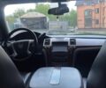 Черный Кадиллак Эскалейд, объемом двигателя 6.2 л и пробегом 155 тыс. км за 315 $, фото 4 на Automoto.ua