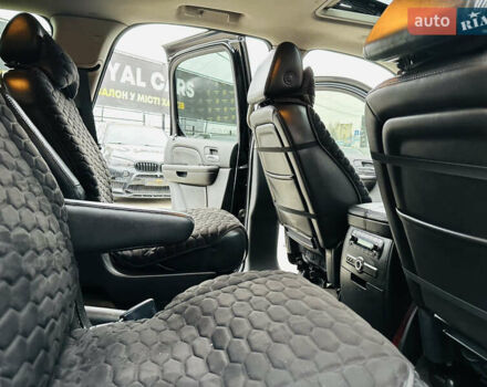 Черный Кадиллак Эскалейд, объемом двигателя 6.16 л и пробегом 255 тыс. км за 14900 $, фото 17 на Automoto.ua