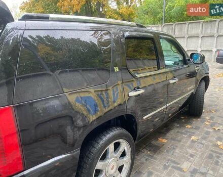 Кадиллак Эскалейд 2008 в Днепре (Днепропетровске) на Automoto.ua Черный Кадиллак Эскалейд, объемом двигателя 6 л и пробегом 154 тыс. км за 20000 $, фото 49 на Automoto.ua