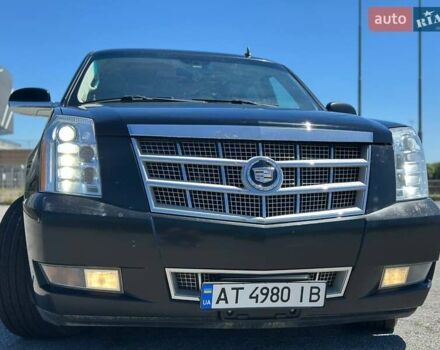 Черный Кадиллак Эскалейд, объемом двигателя 6.16 л и пробегом 150 тыс. км за 26999 $, фото 2 на Automoto.ua