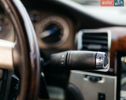 Чорний Каділак Ескалейд, об'ємом двигуна 6.16 л та пробігом 250 тис. км за 26999 $, фото 25 на Automoto.ua