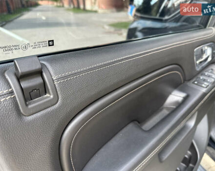 Кадиллак Эскалейд 2013 в Львове на Automoto.ua Черный Кадиллак Эскалейд, объемом двигателя 6.18 л и пробегом 300 тыс. км за 19500 $, фото 11 на Automoto.ua