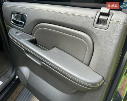 Кадиллак Эскалейд 2013 в Львове на Automoto.ua Черный Кадиллак Эскалейд, объемом двигателя 6.18 л и пробегом 300 тыс. км за 19500 $, фото 18 на Automoto.ua