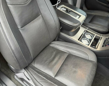 Черный Кадиллак Эскалейд, объемом двигателя 6.18 л и пробегом 231 тыс. км за 29500 $, фото 54 на Automoto.ua