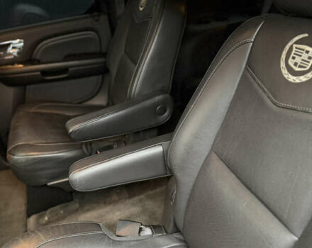 Черный Кадиллак Эскалейд, объемом двигателя 6.18 л и пробегом 231 тыс. км за 29500 $, фото 68 на Automoto.ua