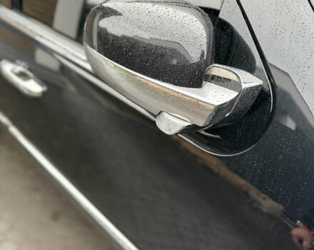 Черный Кадиллак Эскалейд, объемом двигателя 6.18 л и пробегом 231 тыс. км за 29500 $, фото 28 на Automoto.ua