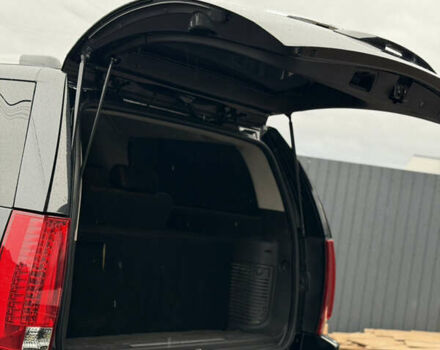 Черный Кадиллак Эскалейд, объемом двигателя 6.18 л и пробегом 231 тыс. км за 29500 $, фото 34 на Automoto.ua