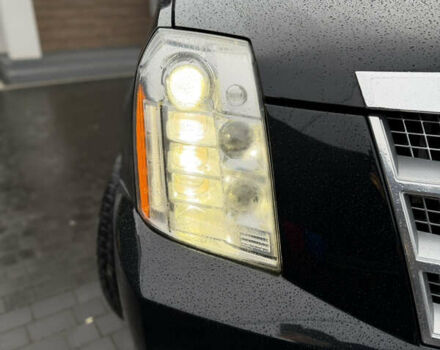 Черный Кадиллак Эскалейд, объемом двигателя 6.18 л и пробегом 231 тыс. км за 29500 $, фото 24 на Automoto.ua