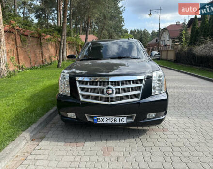 Кадиллак Эскалейд 2013 в Львове на Automoto.ua Черный Кадиллак Эскалейд, объемом двигателя 6.18 л и пробегом 300 тыс. км за 19500 $, фото 1 на Automoto.ua