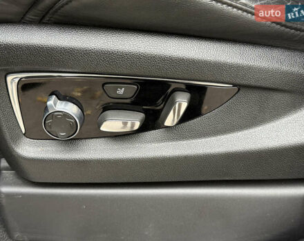 Кадиллак Эскалейд 2015 в Киеве на Automoto.ua Черный Кадиллак Эскалейд, объемом двигателя 6.16 л и пробегом 82 тыс. км за 64999 $, фото 19 на Automoto.ua