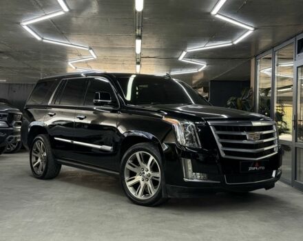 Черный Кадиллак Эскалейд, объемом двигателя 0 л и пробегом 183 тыс. км за 35500 $, фото 2 на Automoto.ua