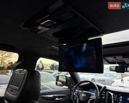 Кадиллак Эскалейд 2015 в Киеве на Automoto.ua Черный Кадиллак Эскалейд, объемом двигателя 6.16 л и пробегом 82 тыс. км за 64999 $, фото 46 на Automoto.ua