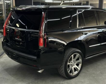 Черный Кадиллак Эскалейд, объемом двигателя 0 л и пробегом 183 тыс. км за 35500 $, фото 9 на Automoto.ua