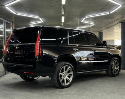 Черный Кадиллак Эскалейд, объемом двигателя 0 л и пробегом 183 тыс. км за 35500 $, фото 10 на Automoto.ua