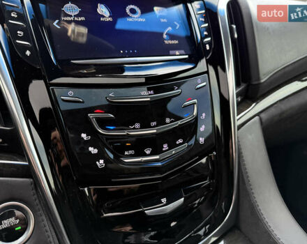 Кадиллак Эскалейд 2015 в Киеве на Automoto.ua Черный Кадиллак Эскалейд, объемом двигателя 6.16 л и пробегом 82 тыс. км за 64999 $, фото 33 на Automoto.ua