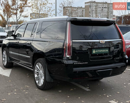 Кадиллак Эскалейд 2015 в Киеве на Automoto.ua Черный Кадиллак Эскалейд, объемом двигателя 6.16 л и пробегом 82 тыс. км за 64999 $, фото 8 на Automoto.ua