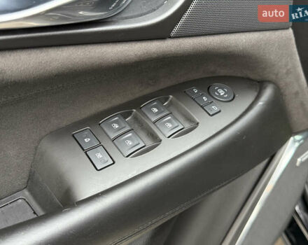 Кадиллак Эскалейд 2015 в Киеве на Automoto.ua Черный Кадиллак Эскалейд, объемом двигателя 6.16 л и пробегом 82 тыс. км за 64999 $, фото 14 на Automoto.ua