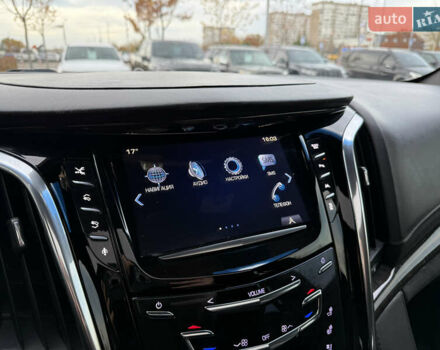 Кадиллак Эскалейд 2015 в Киеве на Automoto.ua Черный Кадиллак Эскалейд, объемом двигателя 6.16 л и пробегом 82 тыс. км за 64999 $, фото 32 на Automoto.ua