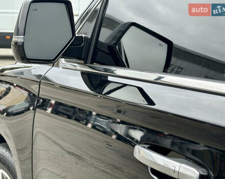 Кадиллак Эскалейд 2016 в Киеве на Automoto.ua Черный Кадиллак Эскалейд, объемом двигателя 6.16 л и пробегом 270 тыс. км за 42100 $, фото 8 на Automoto.ua