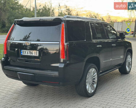 Чорний Каділак Ескалейд, об'ємом двигуна 6.2 л та пробігом 105 тис. км за 40000 $, фото 29 на Automoto.ua