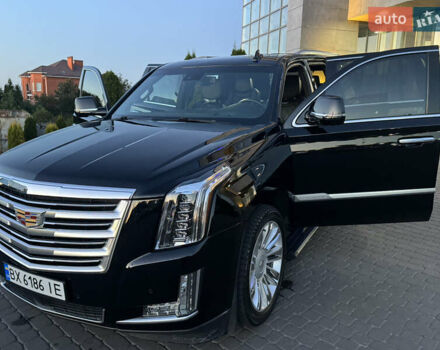 Чорний Каділак Ескалейд, об'ємом двигуна 6.2 л та пробігом 105 тис. км за 40000 $, фото 42 на Automoto.ua