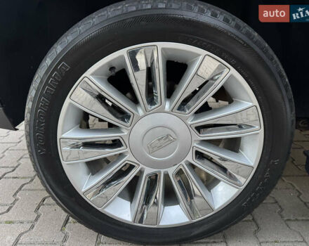 Чорний Каділак Ескалейд, об'ємом двигуна 6.2 л та пробігом 105 тис. км за 40000 $, фото 18 на Automoto.ua