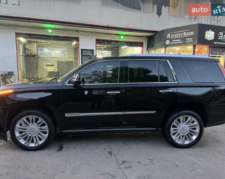 Черный Кадиллак Эскалейд, объемом двигателя 6.2 л и пробегом 98 тыс. км за 42500 $, фото 30 на Automoto.ua