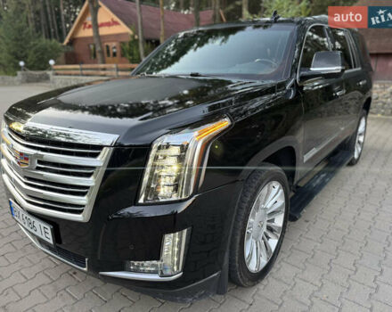 Черный Кадиллак Эскалейд, объемом двигателя 6.2 л и пробегом 98 тыс. км за 42500 $, фото 17 на Automoto.ua