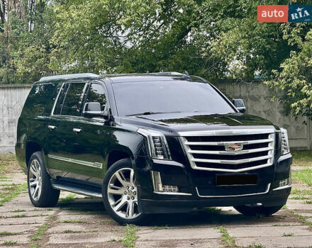 Черный Кадиллак Эскалейд, объемом двигателя 6.2 л и пробегом 270 тыс. км за 42750 $, фото 2 на Automoto.ua