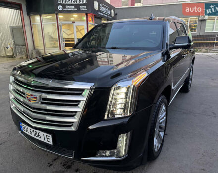 Черный Кадиллак Эскалейд, объемом двигателя 6.2 л и пробегом 98 тыс. км за 42500 $, фото 34 на Automoto.ua