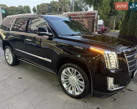 Черный Кадиллак Эскалейд, объемом двигателя 6.2 л и пробегом 98 тыс. км за 40000 $, фото 33 на Automoto.ua