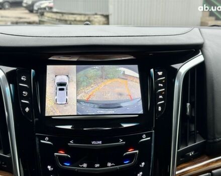 Кадиллак Эскалейд 2016 в Киеве на Automoto.ua Черный Кадиллак Эскалейд, объемом двигателя 0 л и пробегом 270 тыс. км за 42100 $, фото 14 на Automoto.ua