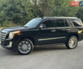 Черный Кадиллак Эскалейд, объемом двигателя 6.2 л и пробегом 98 тыс. км за 40000 $, фото 5 на Automoto.ua