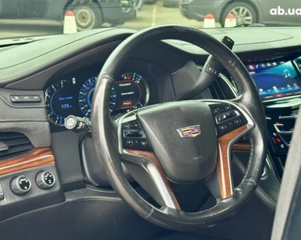 Кадиллак Эскалейд 2016 в Киеве на Automoto.ua Черный Кадиллак Эскалейд, объемом двигателя 0 л и пробегом 270 тыс. км за 42100 $, фото 11 на Automoto.ua