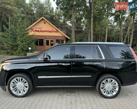 Чорний Каділак Ескалейд, об'ємом двигуна 6.2 л та пробігом 105 тис. км за 40000 $, фото 24 на Automoto.ua