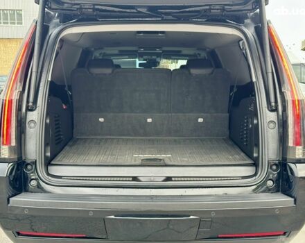 Кадиллак Эскалейд 2016 в Киеве на Automoto.ua Черный Кадиллак Эскалейд, объемом двигателя 0 л и пробегом 270 тыс. км за 42100 $, фото 19 на Automoto.ua