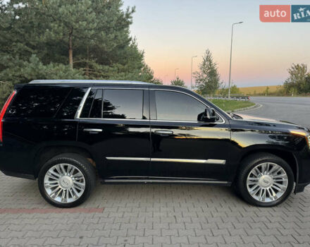 Черный Кадиллак Эскалейд, объемом двигателя 6.2 л и пробегом 98 тыс. км за 42500 $, фото 10 на Automoto.ua