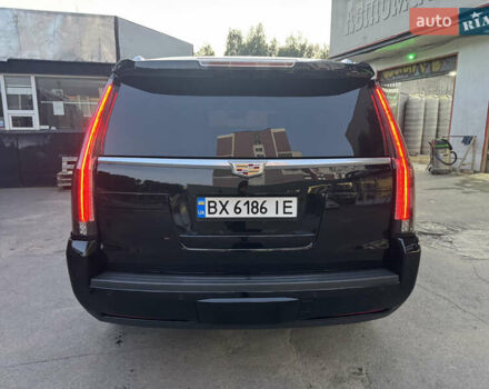 Черный Кадиллак Эскалейд, объемом двигателя 6.2 л и пробегом 98 тыс. км за 42500 $, фото 35 на Automoto.ua