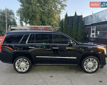 Черный Кадиллак Эскалейд, объемом двигателя 6.2 л и пробегом 98 тыс. км за 40000 $, фото 32 на Automoto.ua