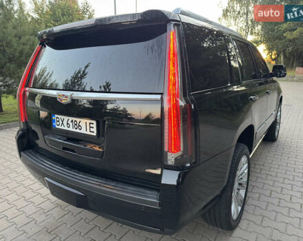 Чорний Каділак Ескалейд, об'ємом двигуна 6.2 л та пробігом 105 тис. км за 40000 $, фото 26 на Automoto.ua