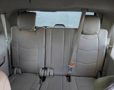 Чорний Каділак Ескалейд, об'ємом двигуна 6.2 л та пробігом 59 тис. км за 5600 $, фото 11 на Automoto.ua