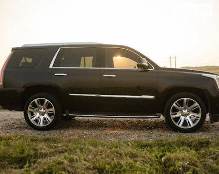 Черный Кадиллак Эскалейд, объемом двигателя 6.2 л и пробегом 48 тыс. км за 55000 $, фото 4 на Automoto.ua