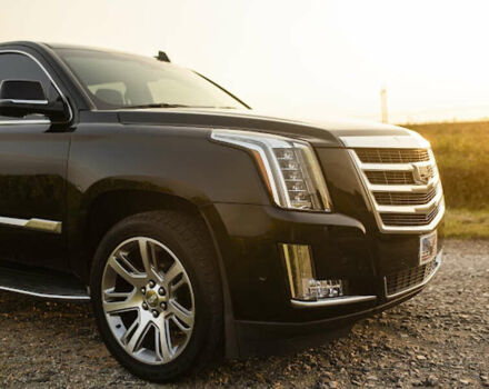 Черный Кадиллак Эскалейд, объемом двигателя 6.2 л и пробегом 48 тыс. км за 55000 $, фото 3 на Automoto.ua