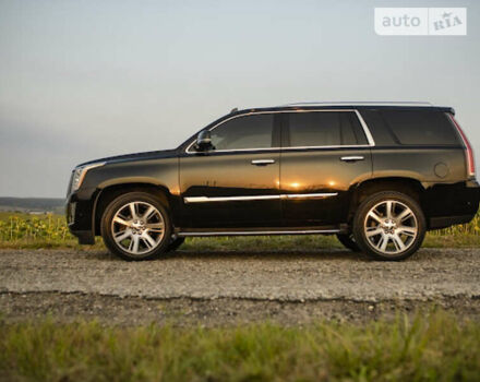 Черный Кадиллак Эскалейд, объемом двигателя 6.2 л и пробегом 48 тыс. км за 55000 $, фото 19 на Automoto.ua