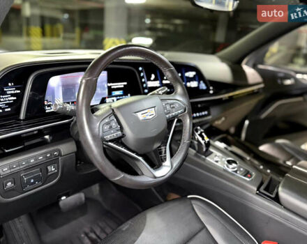 Чорний Каділак Ескалейд, об'ємом двигуна 6.16 л та пробігом 60 тис. км за 100000 $, фото 4 на Automoto.ua