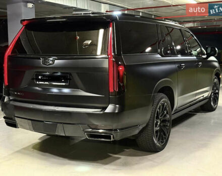 Чорний Каділак Ескалейд, об'ємом двигуна 6.16 л та пробігом 60 тис. км за 100000 $, фото 9 на Automoto.ua