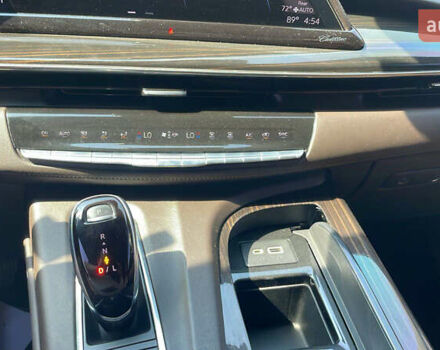 Чорний Каділак Ескалейд, об'ємом двигуна 6 л та пробігом 45 тис. км за 97000 $, фото 32 на Automoto.ua