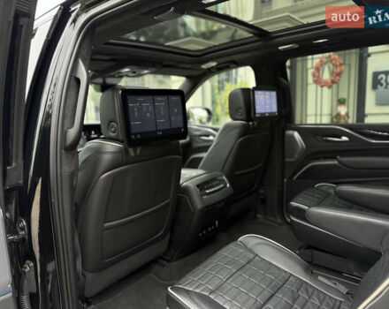 Черный Кадиллак Эскалейд, объемом двигателя 6.16 л и пробегом 118 тыс. км за 110000 $, фото 40 на Automoto.ua